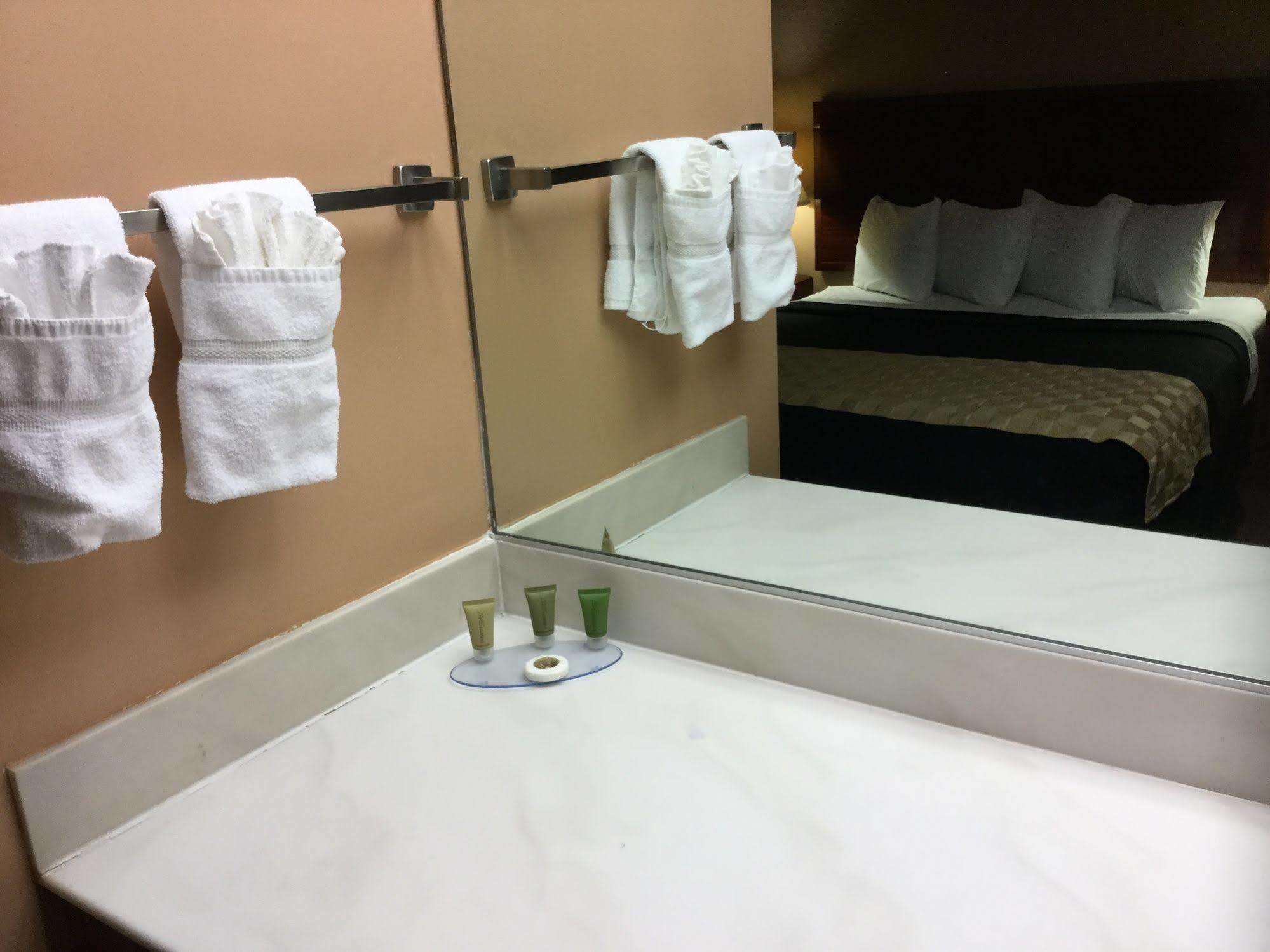 Green Tree Inn And Extended Stay Suites Victorville Ngoại thất bức ảnh